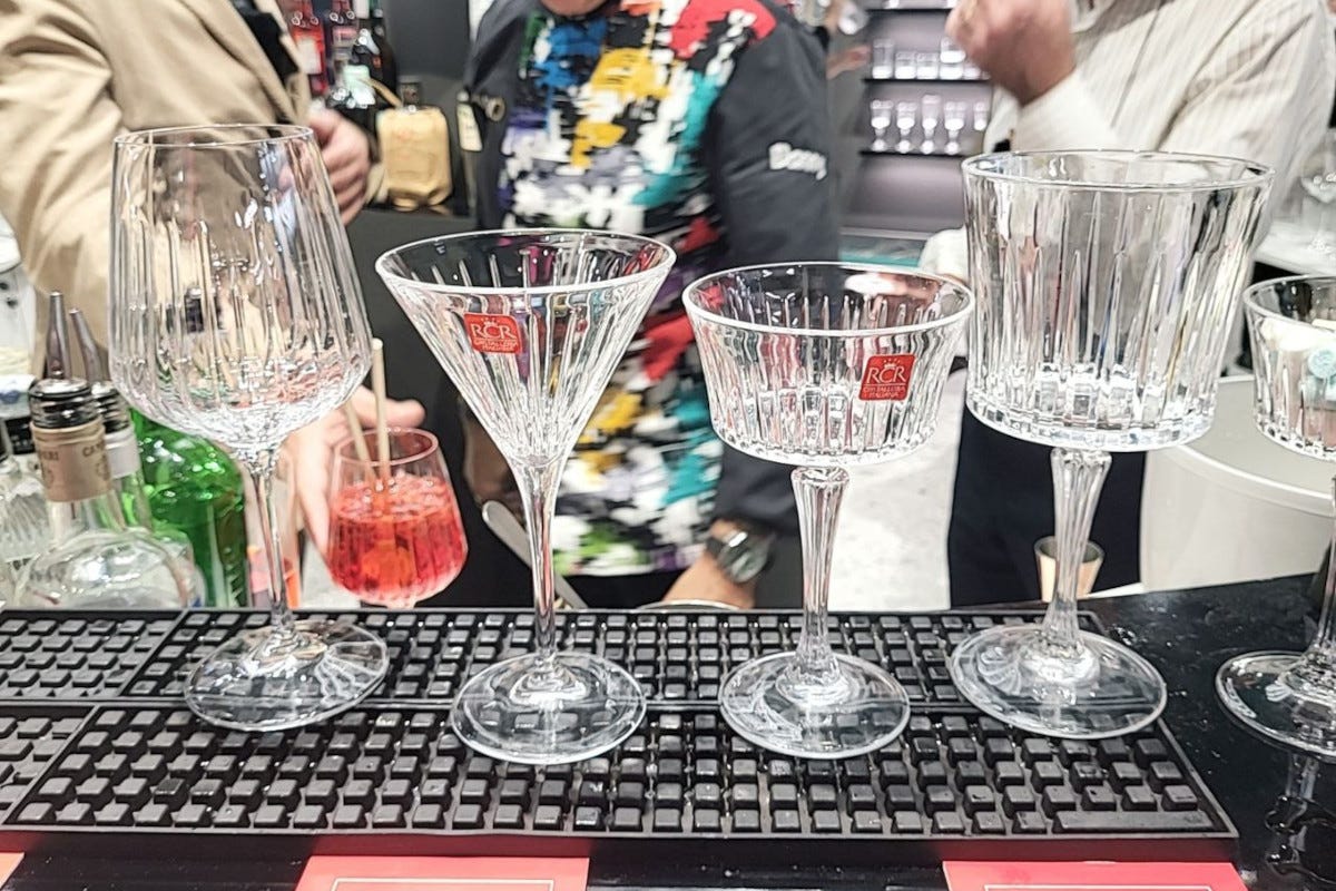 Spritz, Martini e bollicine? Ecco i nuovi bicchieri di RCR Cristalleria -  Italia a Tavola