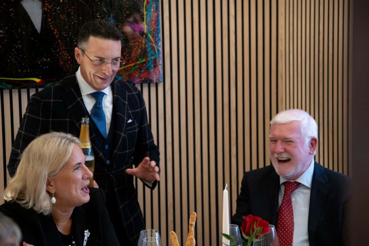 Cosa rende unico Henri Prosperi? Una cena che diventa racconto, tra Champagne e Cognac