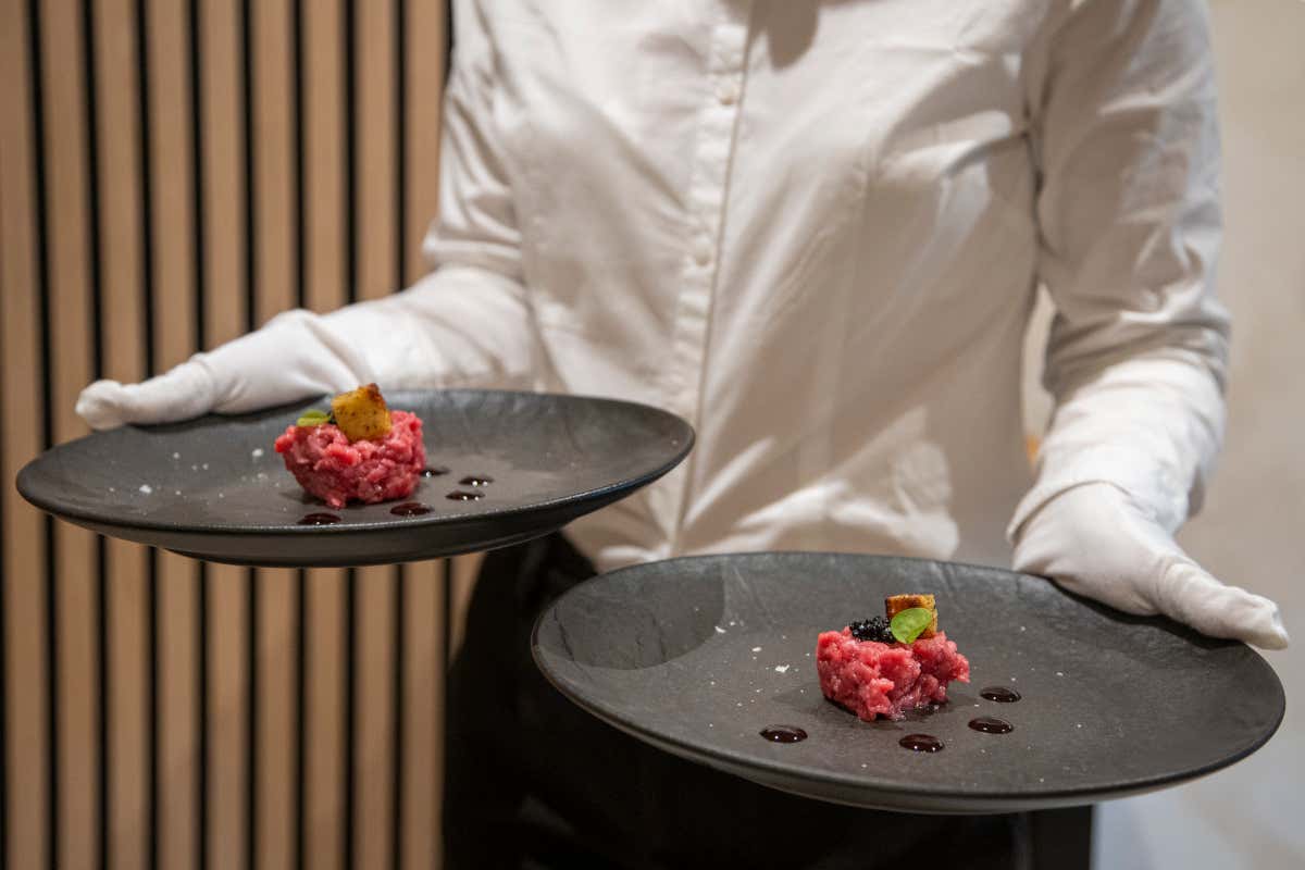 Cosa rende unico Henri Prosperi? Una cena che diventa racconto, tra Champagne e Cognac