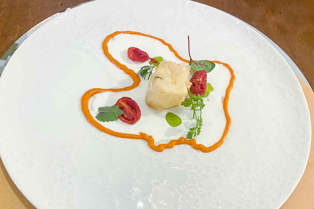 Il ristorante che unisce il pescato dell’Elba e la Chianina del Casentino in cucina Il ristorante che unisce il pescato dell’Elba e la Chianina del Casentino in cucina