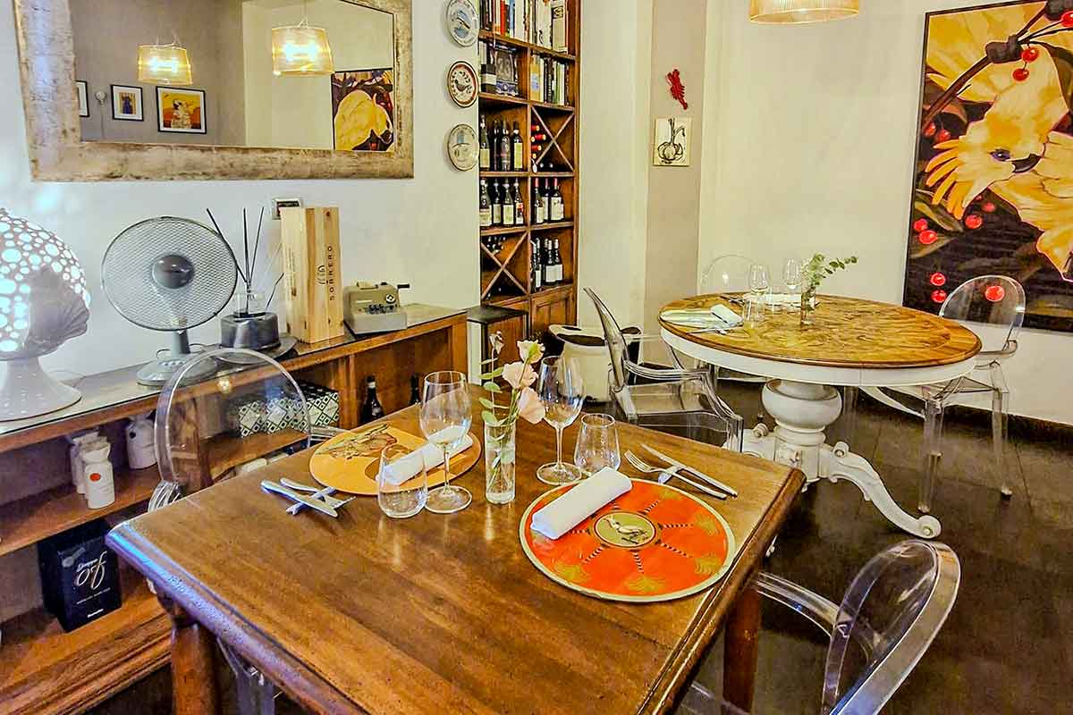 Il ristorante che unisce il pescato dell’Elba e la Chianina del Casentino in cucina Il ristorante che unisce il pescato dell’Elba e la Chianina del Casentino in cucina