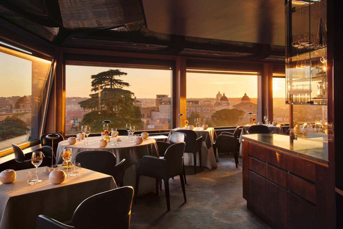 Emily in... da Paris a Roma, ecco l'itinerario della nuova Dolce Vita Emily in... da Paris a Roma, ecco l'itinerario della nuova Dolce Vita