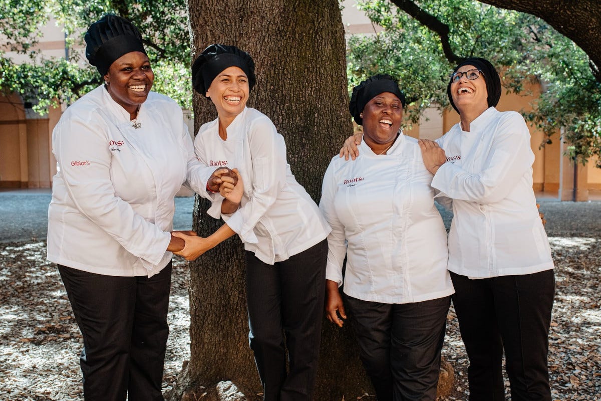 Integrazione e cucina: il progetto Roots dà un futuro alle donne migranti
