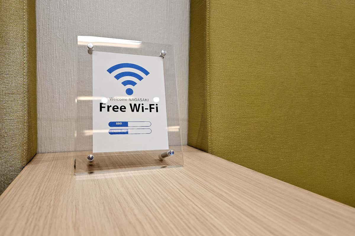 Hotel sotto attacco: come gli hacker colpiscono i viaggiatori (e quanto costa farsi trovare impreparati)