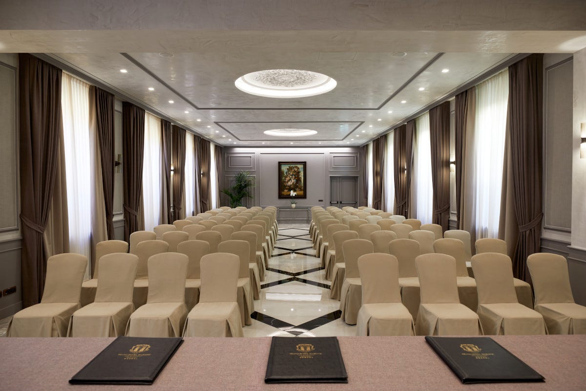 Meeting di classe nella Sala Rinascimento del Grand Hotel Majestic “già Baglioni”