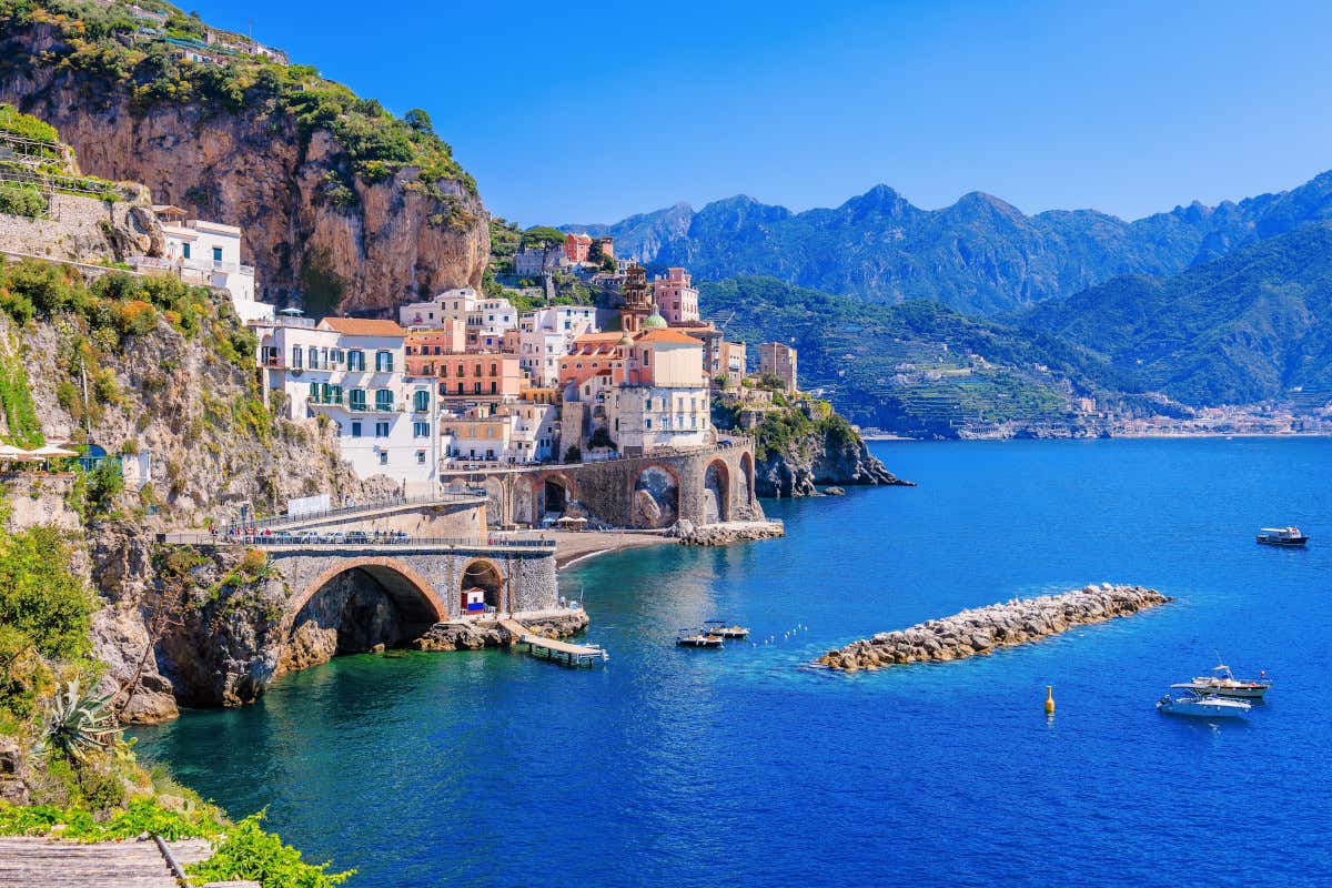 Salerno: città di bellezza nascosta tra colline, ulivi e archeologia Salerno: città di bellezza nascosta tra colline, ulivi e archeologia