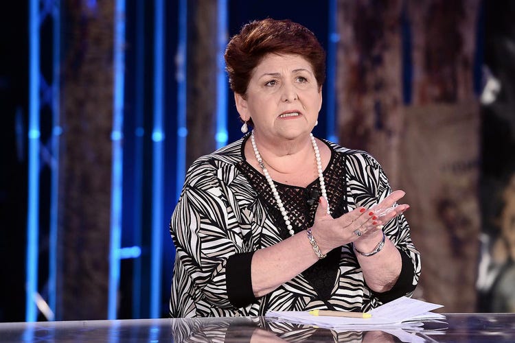 Teresa Bellanova (Salumi, crescono export e consumiIl ministero: Più controlli sulle Dop)