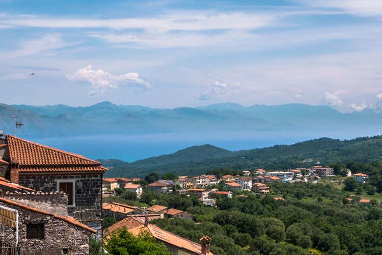 Il borgo di San Mauro La Bruca - Cilento, camere a 2 auro a notte Ma le lenzuola si portano da casa