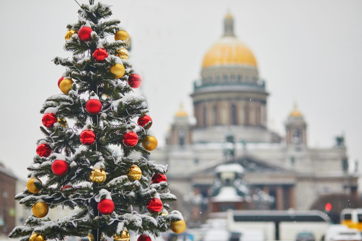 San Pietroburgo cancella il Natale San Pietroburgo cancella il Natale, i soldi risparmiati sosterranno le truppe in guerra