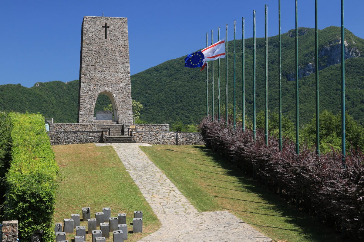 Il Monumento Ossario di Sant'Anna di Stezzema  Storia e memoria del 25 Aprile: viaggio nei luoghi della Resistenza