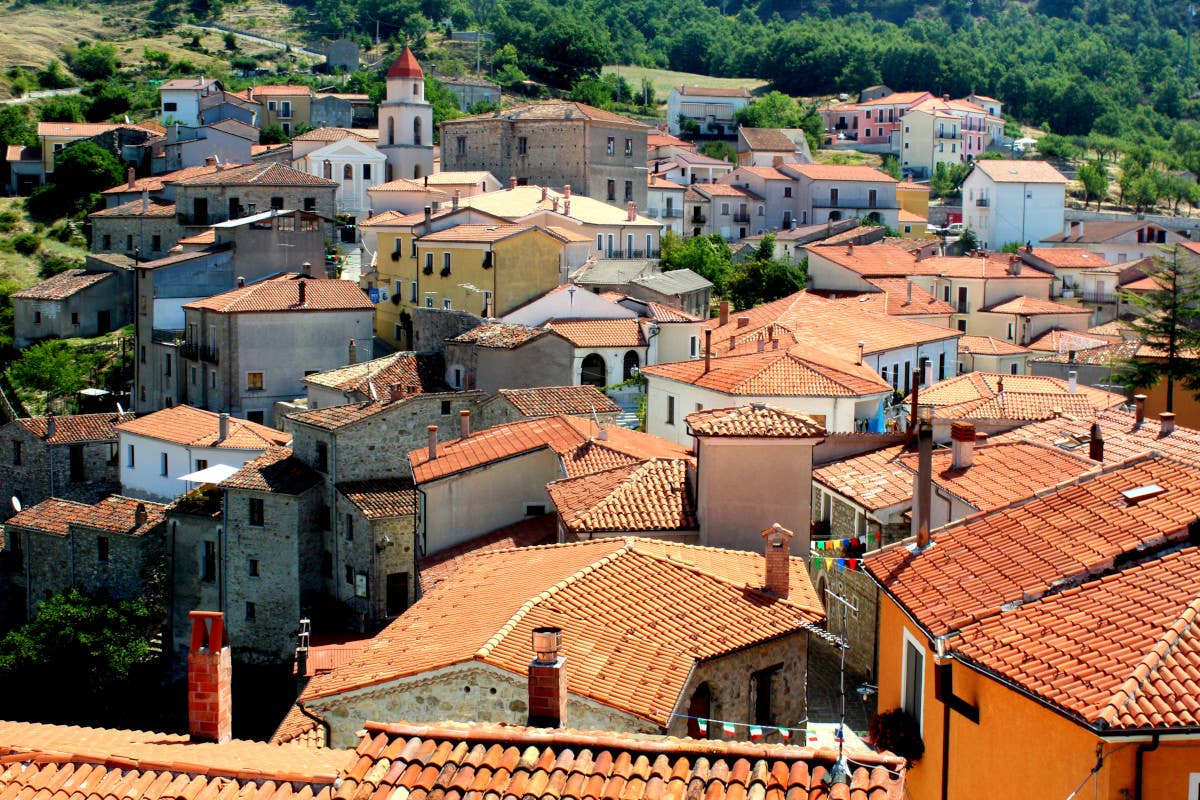 Sasso di Catalda La Bandiera Arancione del Touring sventola su tre nuovi borghi