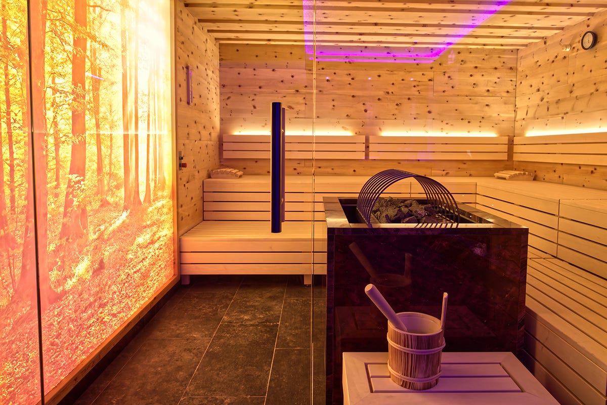 La sauna Il bello della neve a marzo al Bonfanti Design Hotel di Chienes