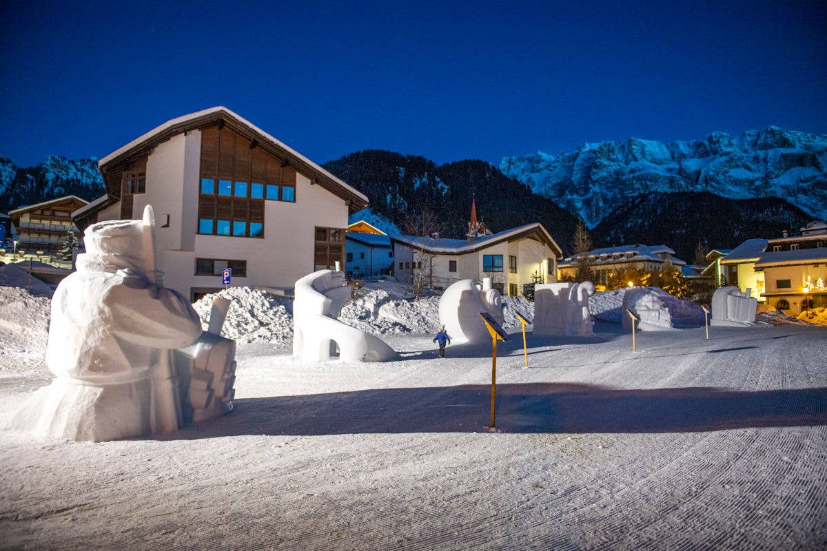 Il tema di quest'anno sarà dedicato alle personalità gardenesi del presente o del passato A Selva di Val Gardena la magia del Concorso di sculture nella neve