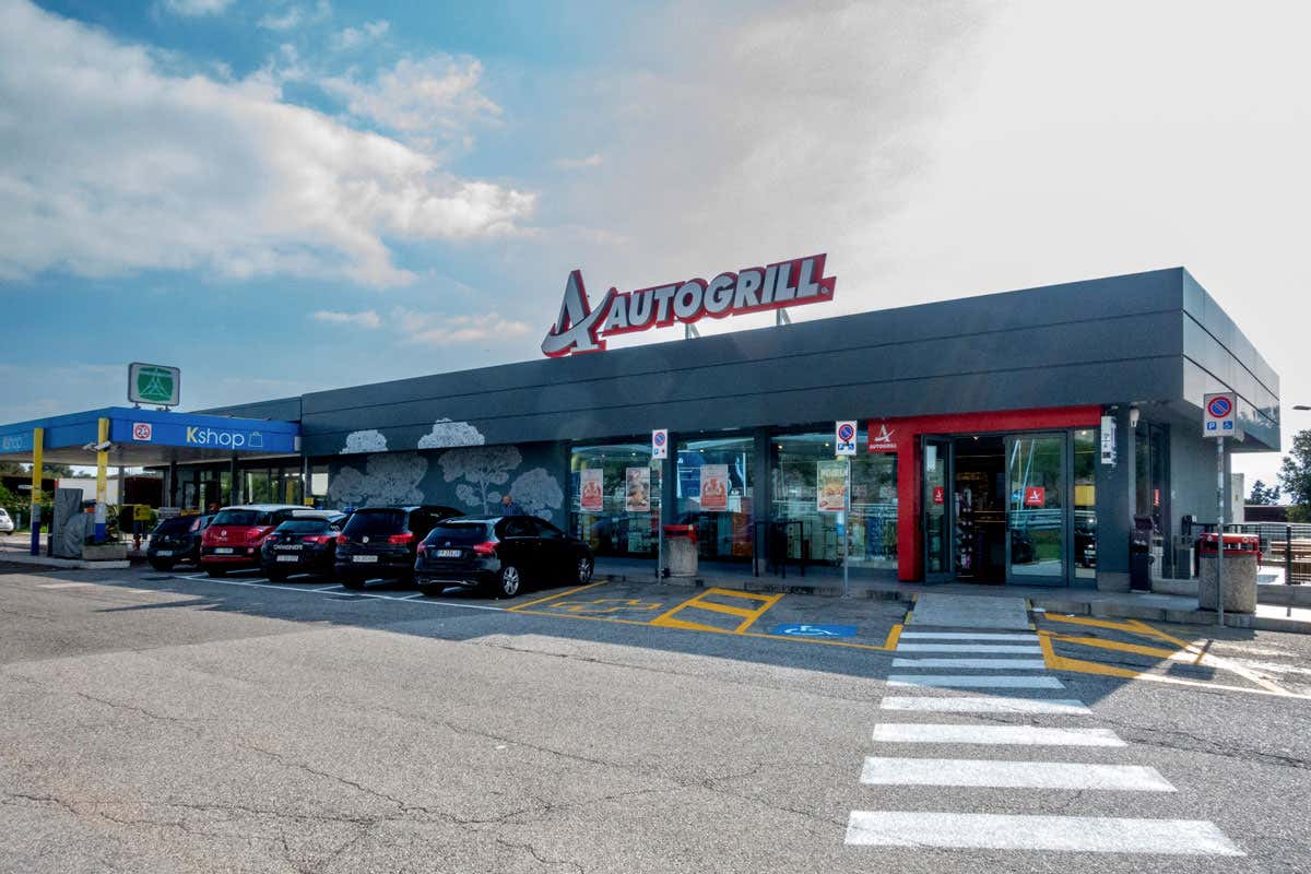 Estate 2025, l'inflazione degli scontrini: quando l'extra diventa abuso e si perde l'essenziale