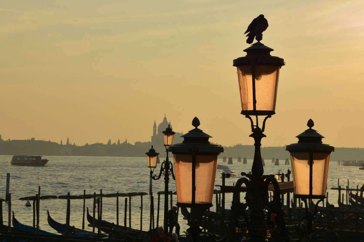 Il fascino delle ombre: Halloween tra lusso e sapori in una Venezia... misteriosa