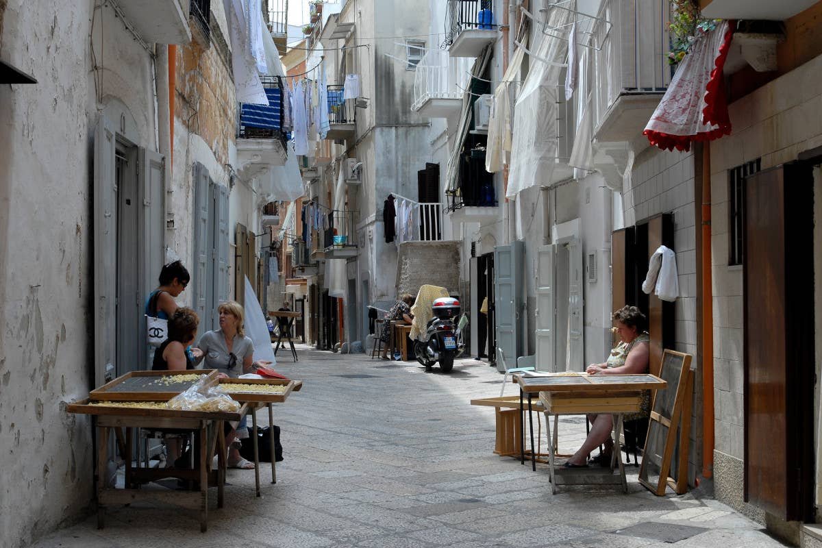 Bari vecchia e le orecchiette: tesori da proteggere, non da attaccare