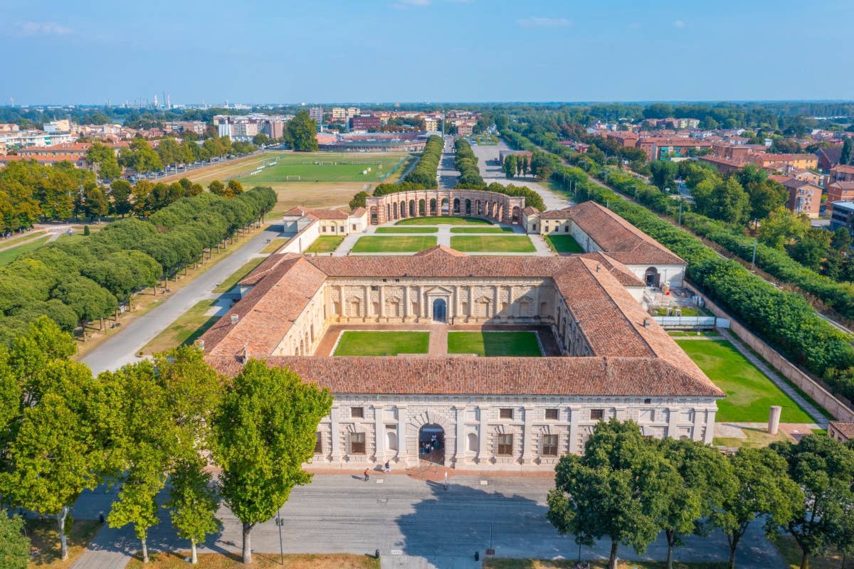 Scopri la Mantova dei sogni: 500 anni di Palazzo Te tra arte, storia e cibo