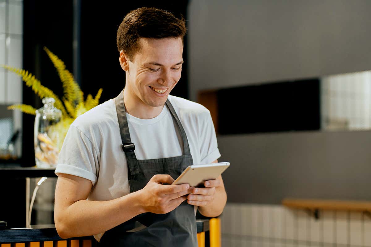 Quando la pizza arriva in drone: il futuro del delivery è già qui Quando la pizza arriva in drone: il futuro del delivery è già qui