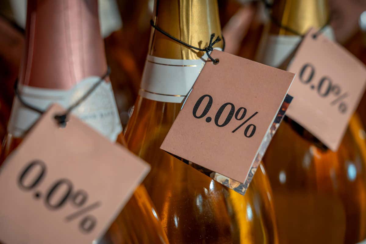 Dealcolati sì o no? Riflessione sul vino senza alcol in Italia e in Europa