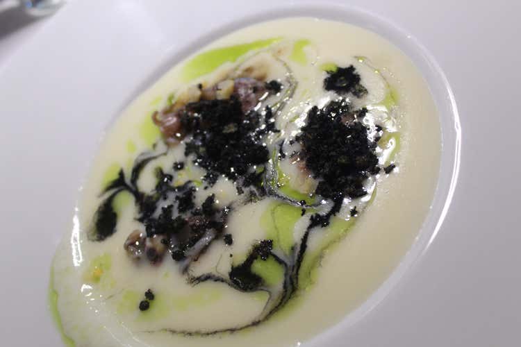 L'altra marea di Alessandro Ravan&agrave; (Con Singerie, la cucina etica entra al ristorante Il Salmoriglio)