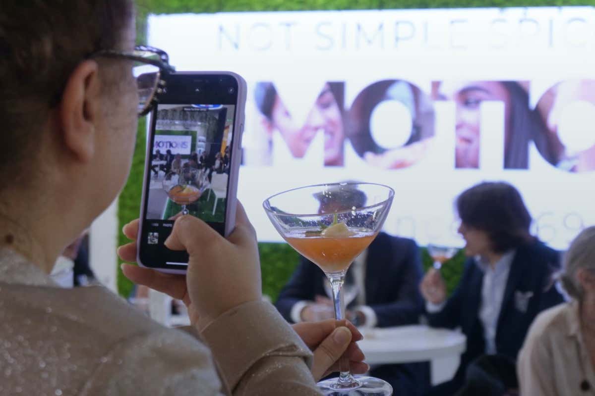 Dal pepe alla fava tonka: le spezie nei drink riscrivono la mixology Dal pepe alla fava tonka: le spezie nei drink riscrivono la mixology