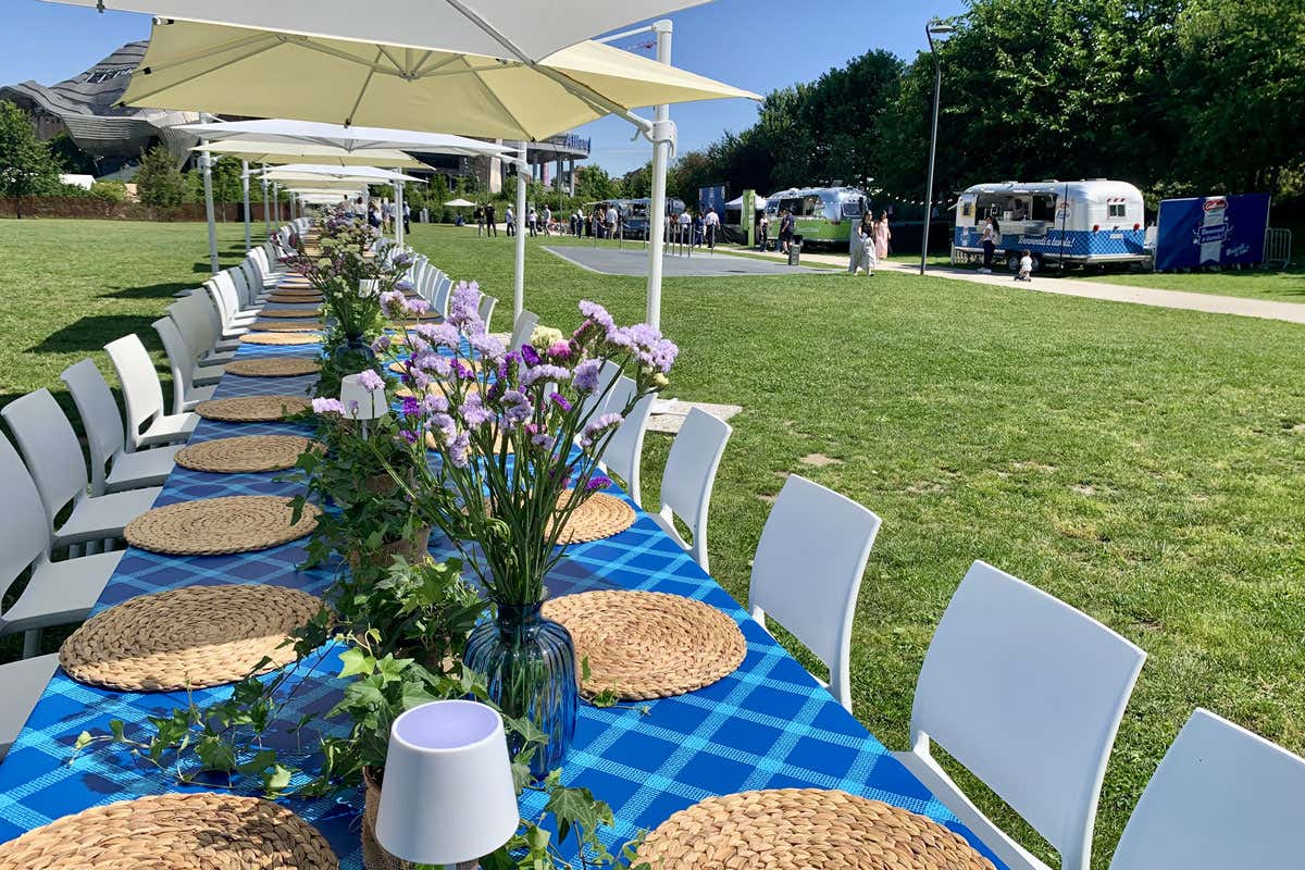 Una tavola di 100 metri a CityLife: la festa della convivialità firmata Galbani