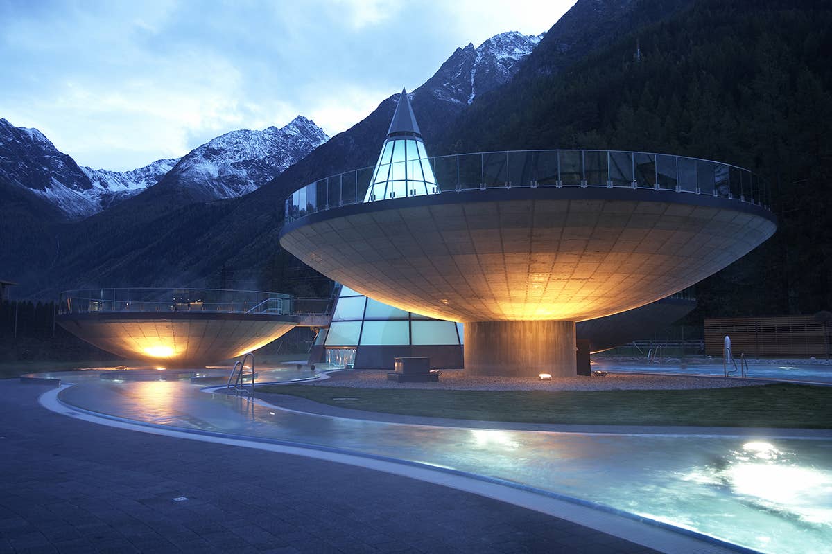 Le vasche sospese dell’Aqua Dome di Längenfeld In montagna a caccia del tramonto perfetto per Instagram