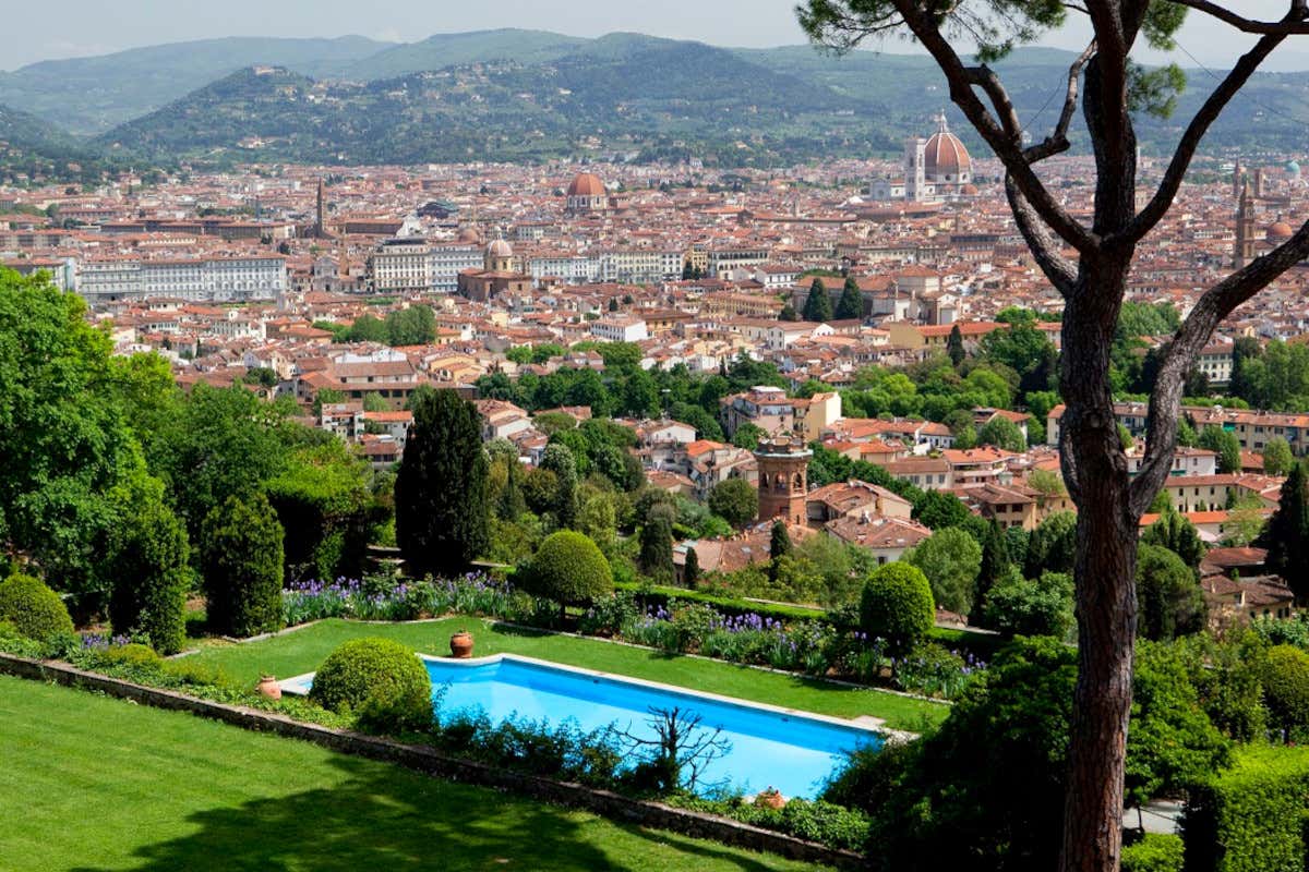 La torre del poeta Guido Cavalcanti è oggi un hotel di lusso sulle colline di Firenze La torre del poeta Guido Cavalcanti è oggi un hotel di lusso sulle colline di Firenze