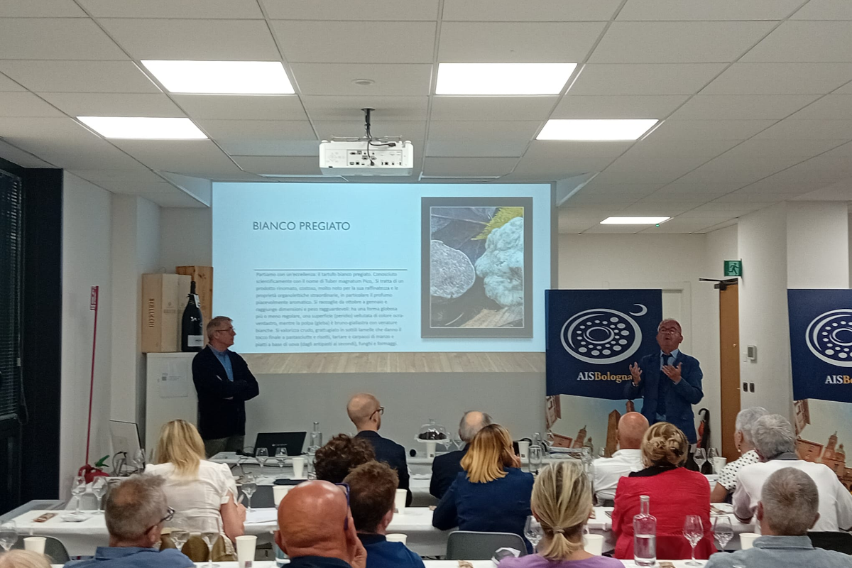 Truffle Sommelier: parte la stagione del Tuber aestivum da Bologna Truffle Sommelier: parte la stagione del Tuber aestivum da Bologna