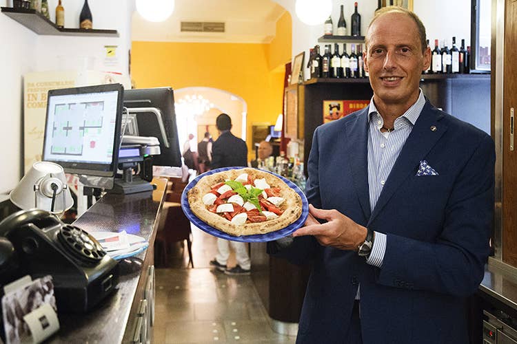 Pizzeria Umberto Le migliori e le più storiche: ecco le pizzerie che meritano un viaggio