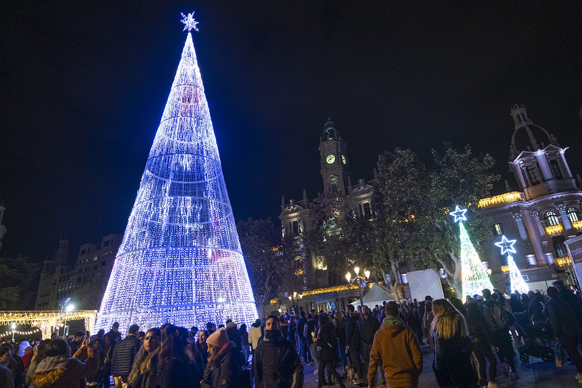 Valencia, Plaza del Ayuntamiento - Foto 3@VisitValencia Fine anno in Spagna una festa continua