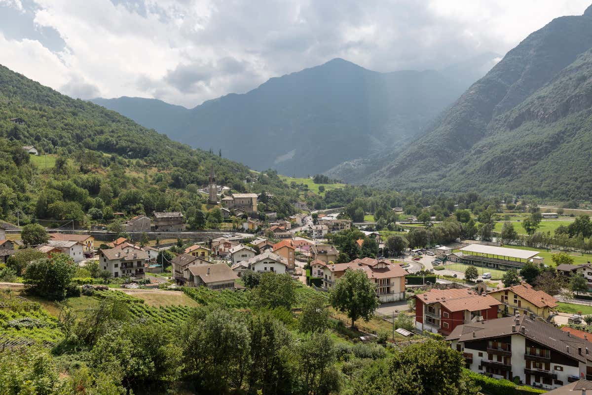 Formaggi, salumi e vini tipici: la Valle d'Aosta dei borghi oltre le piste da sci