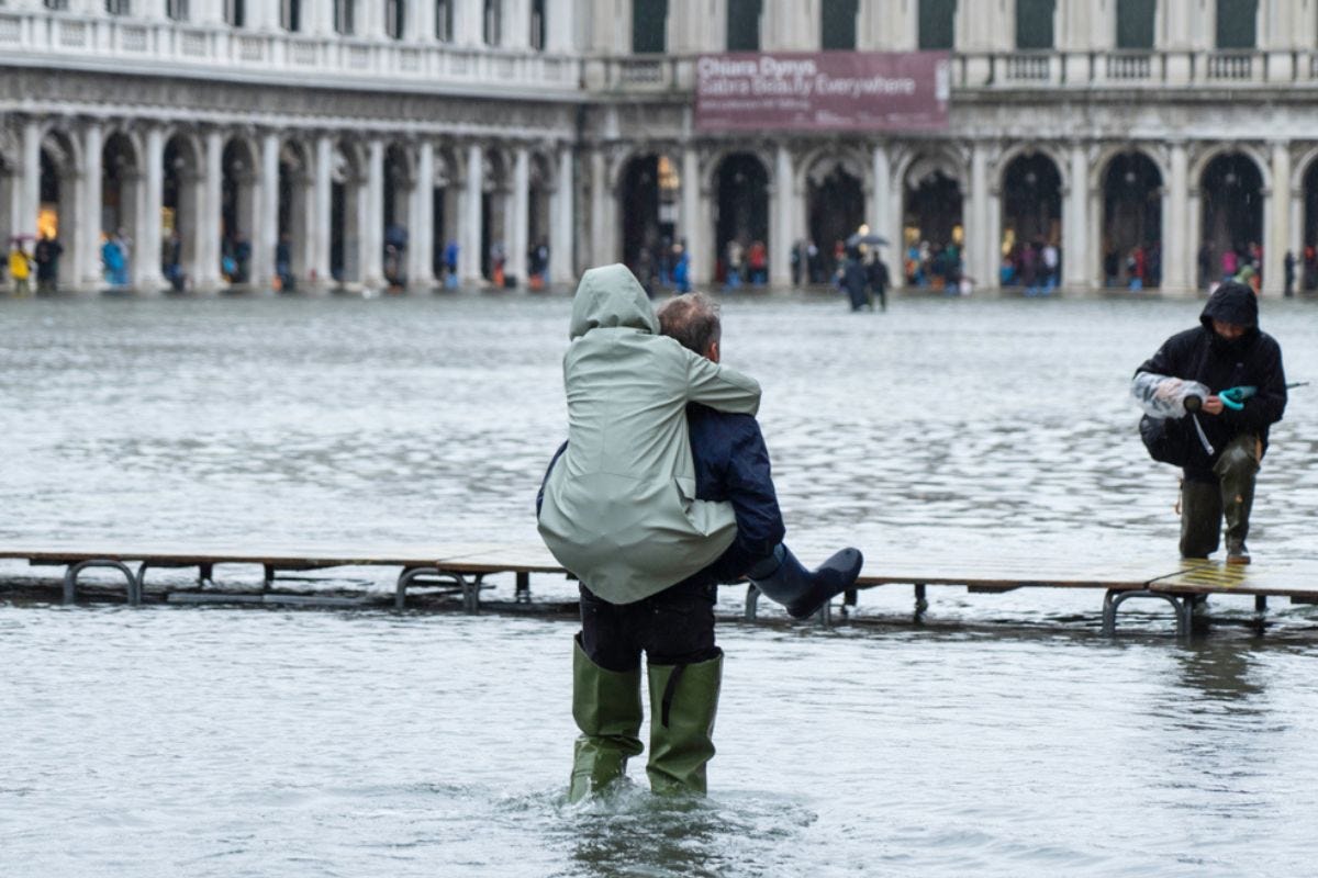 A Venezia tutti ringraziano il Mose: «Ha salvato città e turismo»