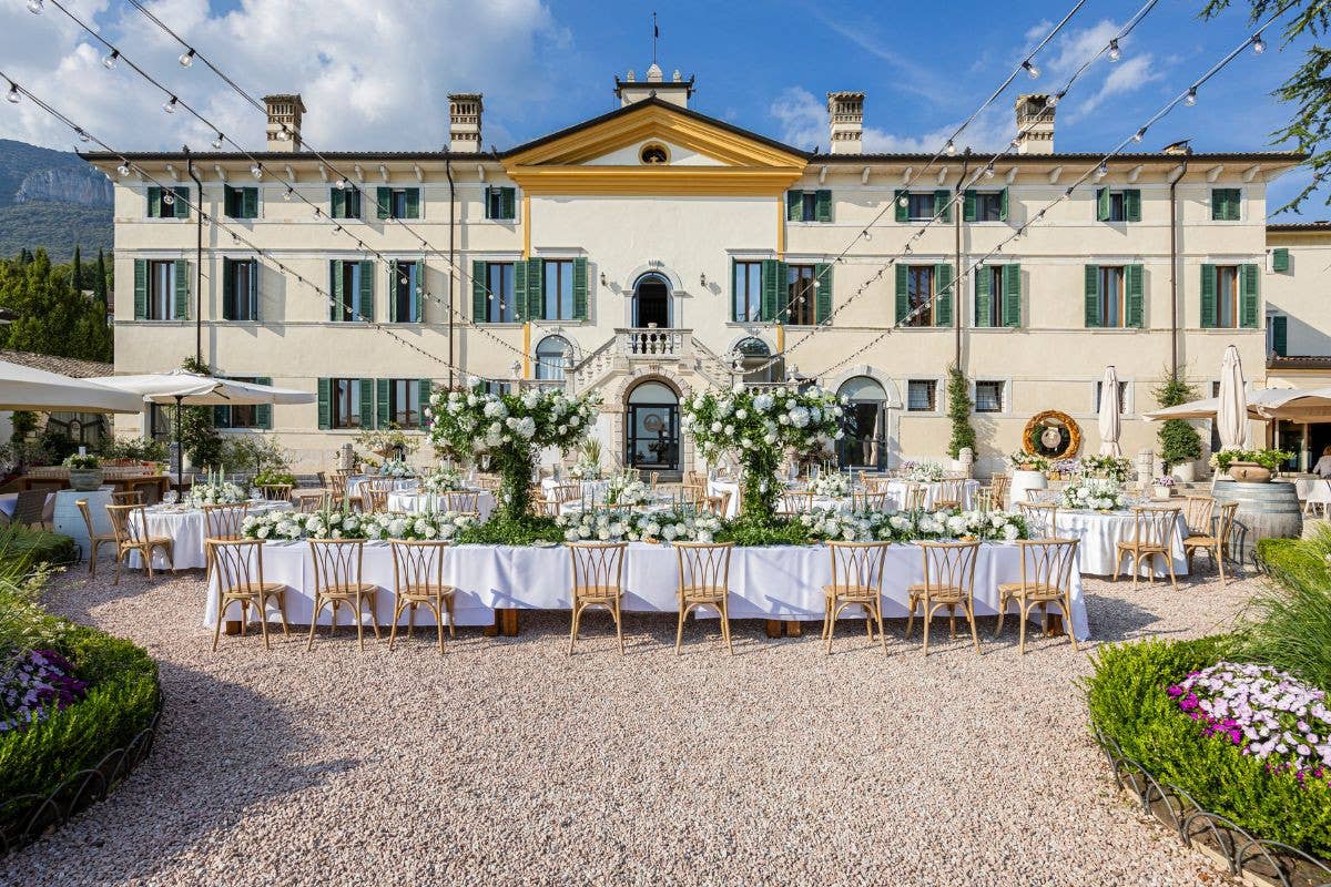 Villa Cariola: fascino ed eleganza senza tempo a due passi la lago di Garda