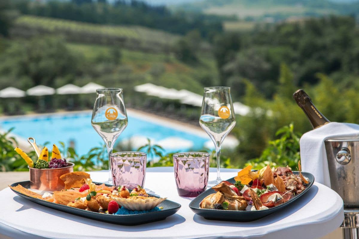 Villa Cariola: fascino ed eleganza senza tempo a due passi la lago di Garda