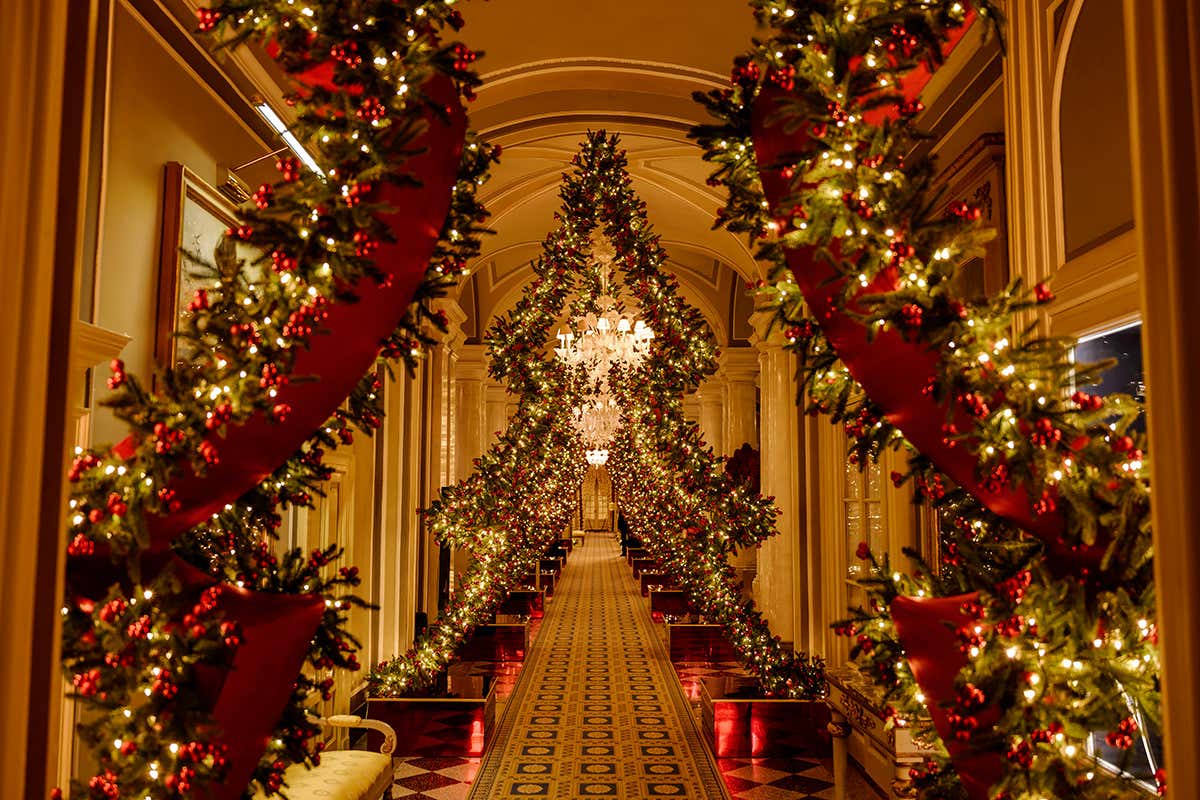 I migliori allestimenti natalizi 2025 degli hotel: Musa Lago di Como I migliori allestimenti natalizi 2025 degli hotel: Musa Lago di Como