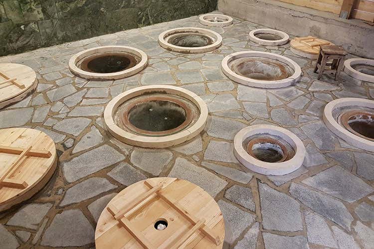 Un esempio di Qvevris - Vini bianchi macerati regolarizzati Ma sulla produzione c'&egrave; da lavorare