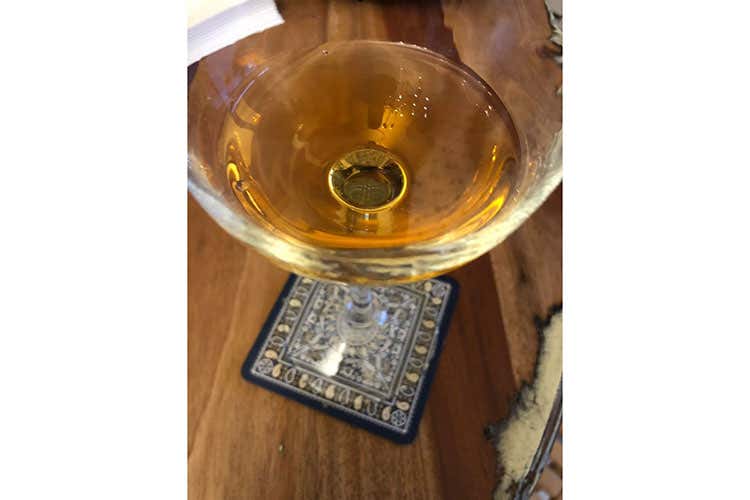 Il vino bianco macerato deve essere caratterizzato con da un colore arancio-ambrato e da tannicit&agrave; - Vini bianchi macerati regolarizzati Ma sulla produzione c'&egrave; da lavorare