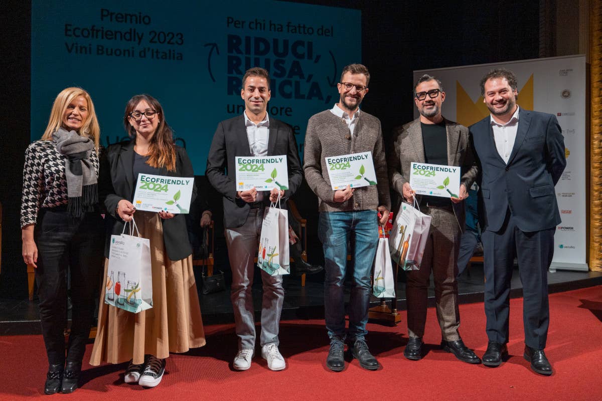 Vinibuoni d'Italia, il Piemonte e la Toscana le Regioni più premiate