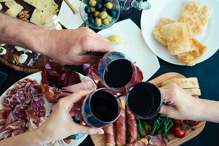 L'importanza di abbinare alla gastronomia Export, comunicazione, digitale e formazion: ecco dove deve migliorare il vino italiano