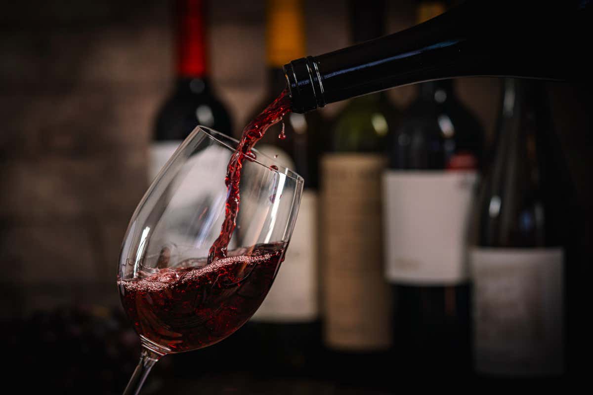 Produzione mondiale di vino in lieve aumento. L’Italia resta in testa Produzione mondiale di vino in lieve aumento. L’Italia resta in testa