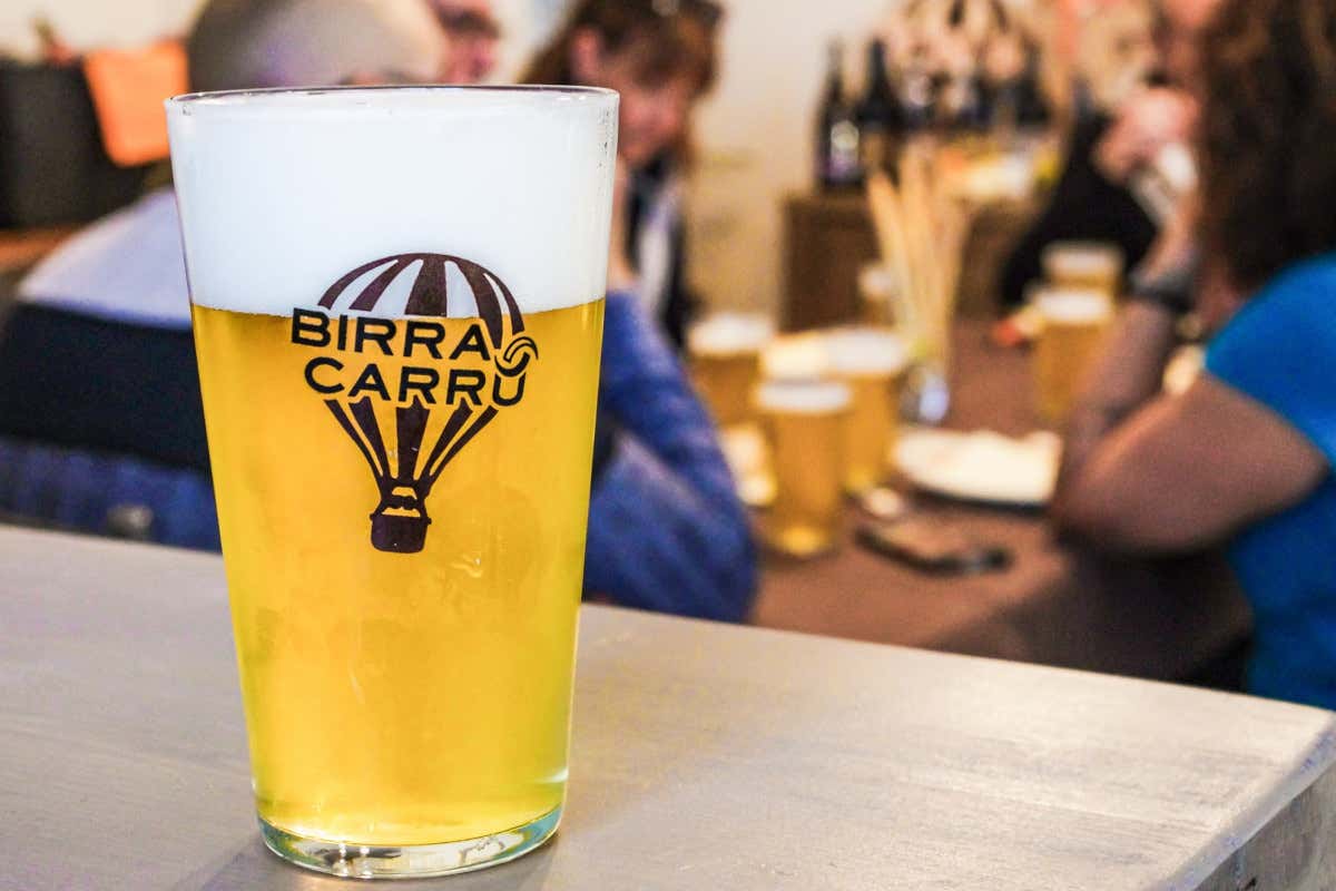 Carrù, il birrificio delle Langhe che racconta il Piemonte attraverso le sue etichette Carrù, il birrificio delle Langhe che racconta il Piemonte attraverso le sue etichette