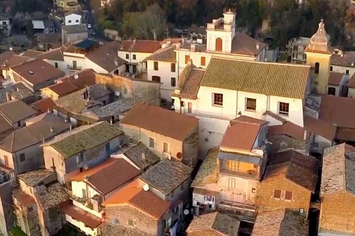 Barista accoltellata in un locale della provincia romana: grave ma non in pericolo di vita