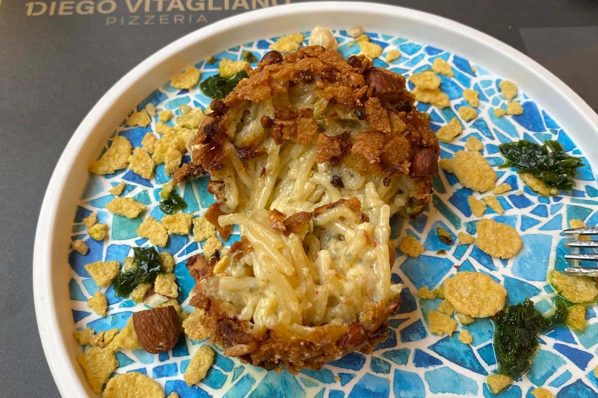 Dietro la leggerezza della pizza, la forza di un laboratorio: a casa di Diego Vitagliano