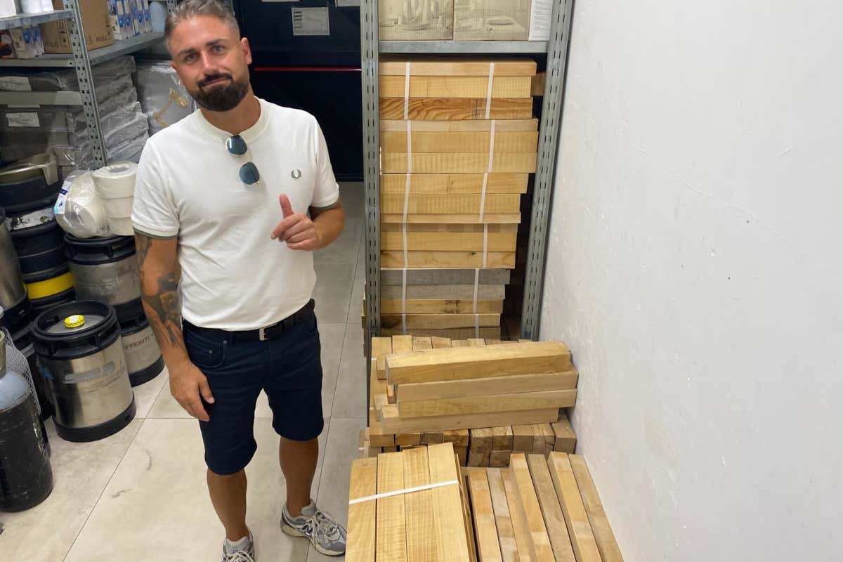 Dietro la leggerezza della pizza, la forza di un laboratorio: a casa di Diego Vitagliano