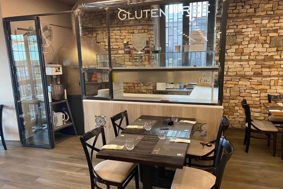 Dietro la leggerezza della pizza, la forza di un laboratorio: a casa di Diego Vitagliano