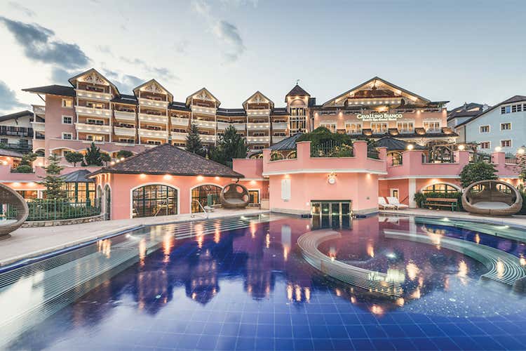 Il Cavallino Bianco ad Ortisei - Il Cavallino Bianco limita le entrate per un inverno sulla neve pi&ugrave; sicuro