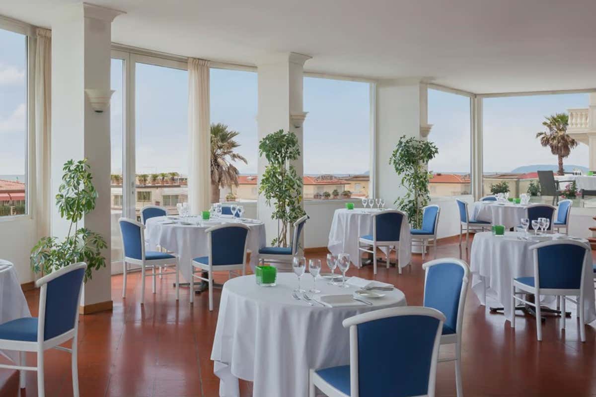 Sina Astor Viareggio: eleganza sul lungomare tra comfort, benessere e gastronomia