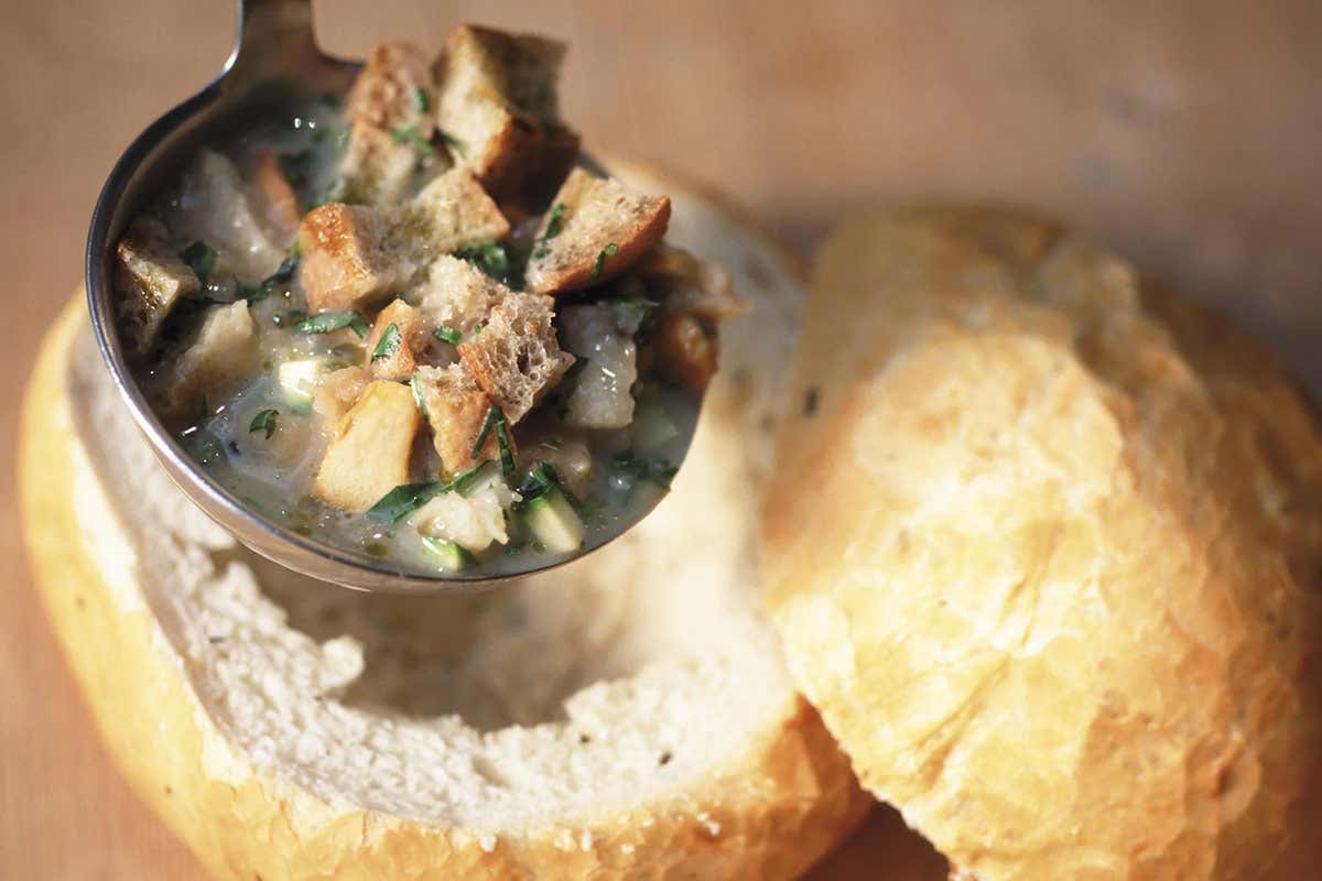 Zuppa di pane nero della Val Venosta Zuppa di pane nero della Val Venosta