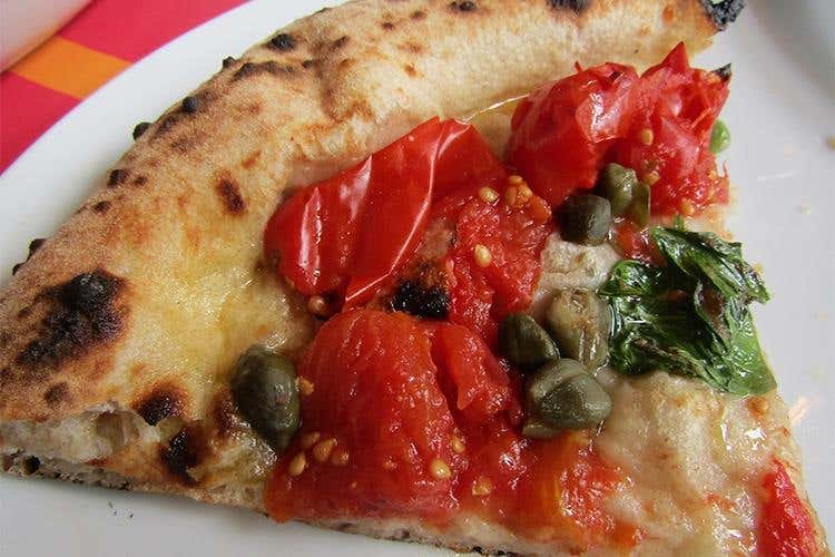 “Capperi… che pizza! Pizza Gourmet” 
Prodotti di qualità e convivialità a Milano